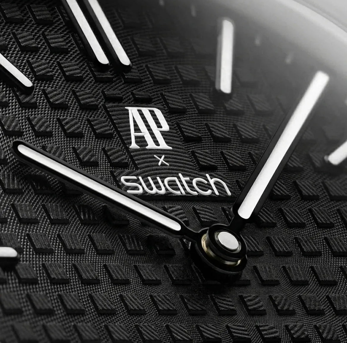 AP Royal Pop Premium Watch – High Quality | Black & White Edition